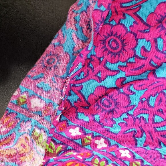 Gorgeous Multicolored Scarf; 40 x 64 inches; decor and fringe on edges - Picture 5 of 5